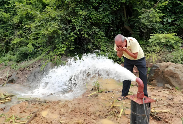 �½��r���ˮ